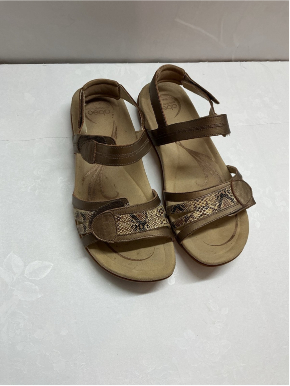 Abeo Sandals size 8.5